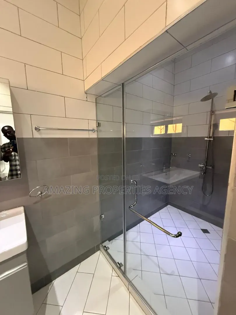 4bdrm House in East Airport for rent in Airport Residential Area