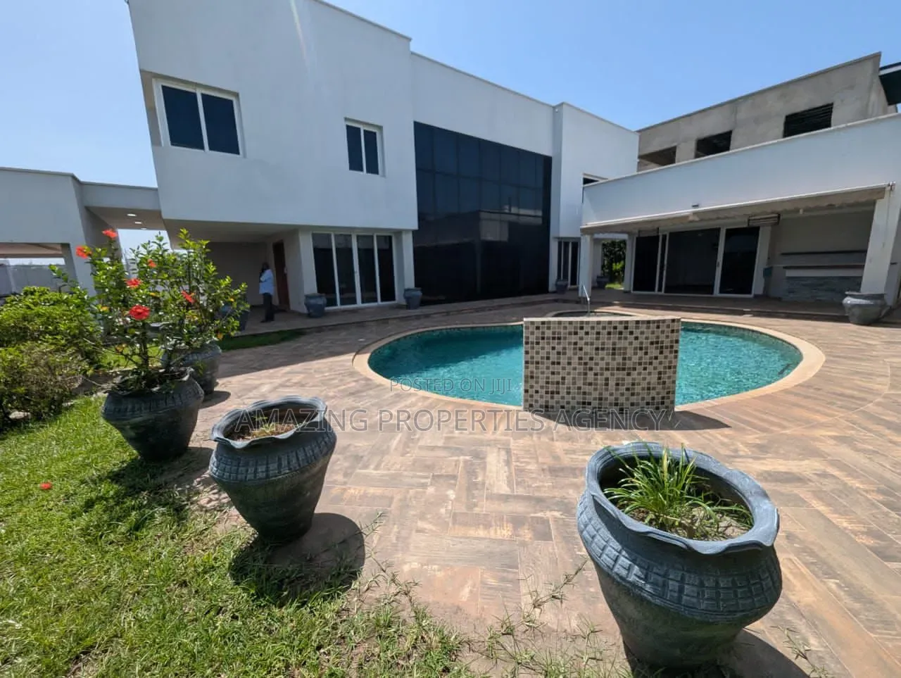 5bdrm House in Airport Hills for sale in Airport Residential Area
