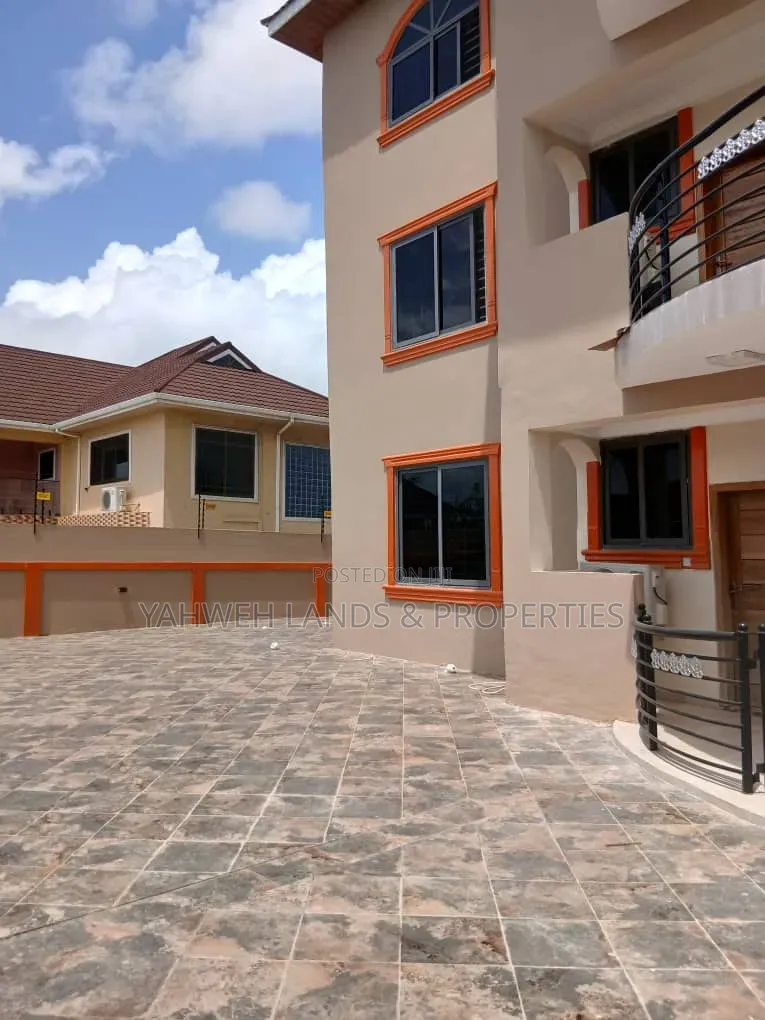 2bdrm Apartment in Sakumono for rent in Sakumono