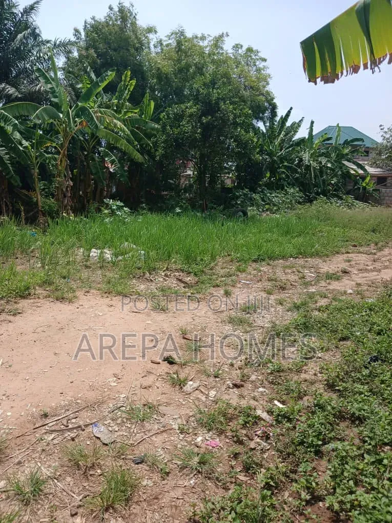 A Strategic Land for Quick Sale in Round About