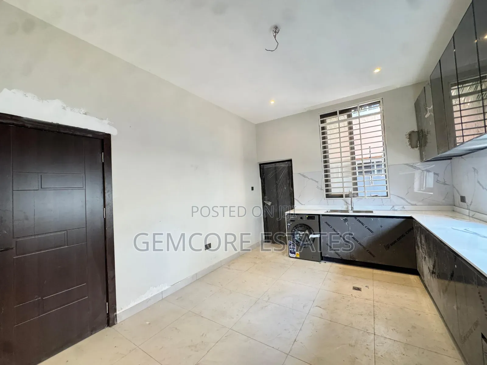 4bdrm House in Davtraco, Spintex for sale in Spintex