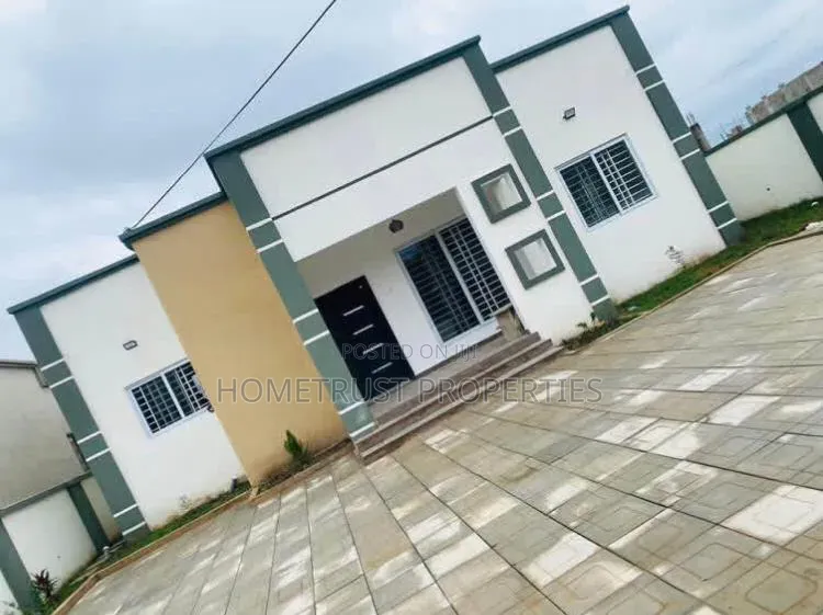 3bdrm House in Amasaman Sapeiman for sale in Amasaman