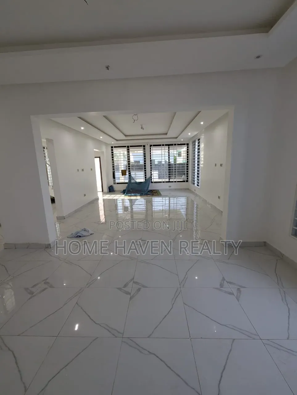 3bdrm House in Achimota Cfc Estate, The Mall for sale in The Mall