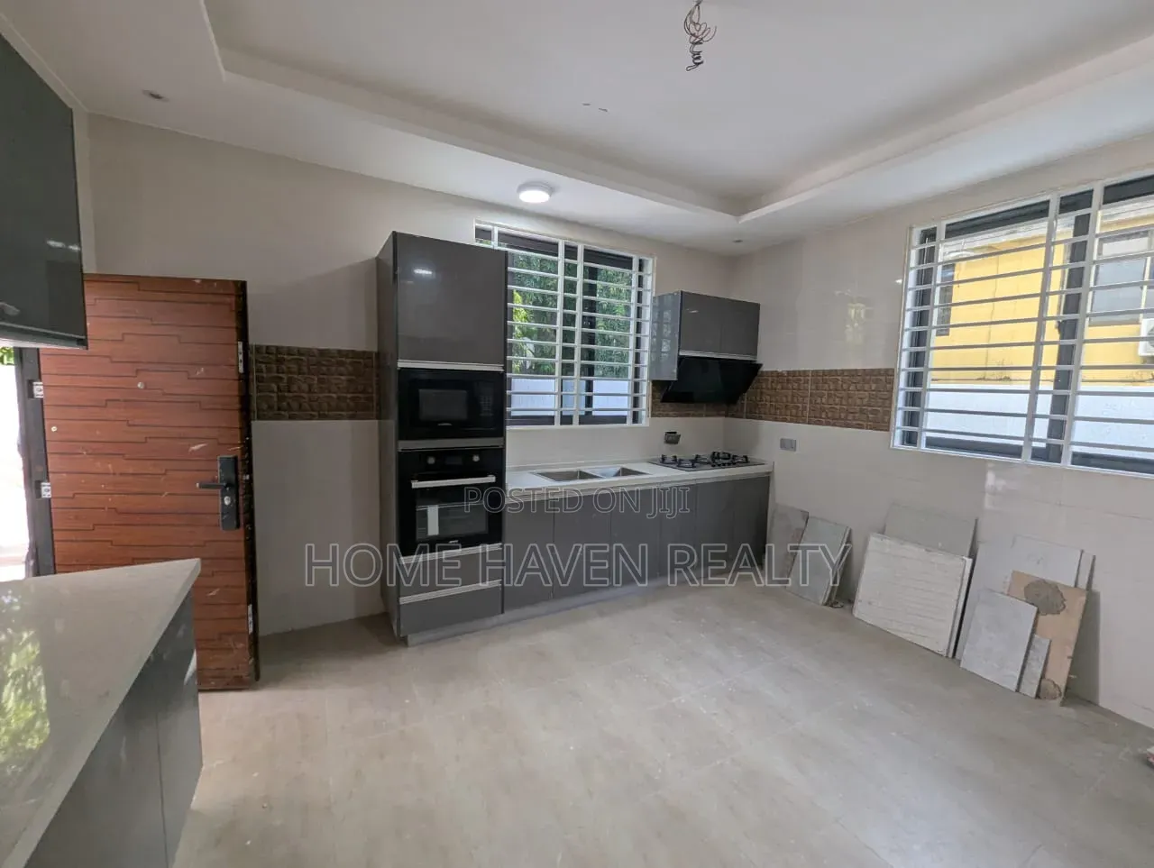 3bdrm House in Achimota Cfc Estate, The Mall for sale in The Mall