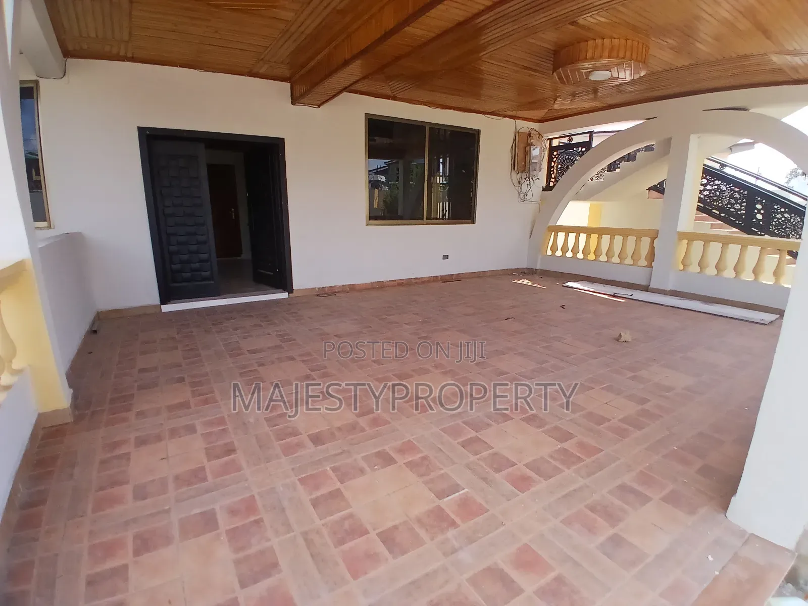 2bdrm Apartment in Okpoegonor, Baatsona Total for rent in Baatsona Total