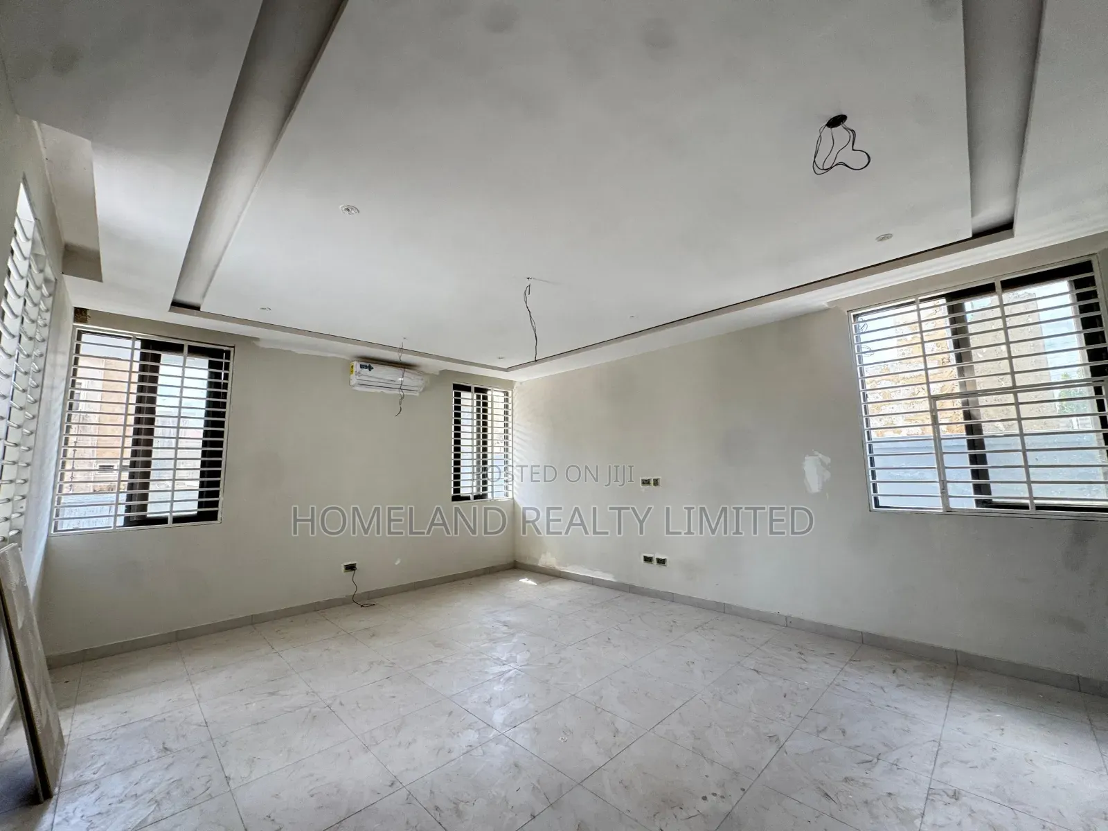 4bdrm Duplex in Davtraco Estate, American House for sale in American House