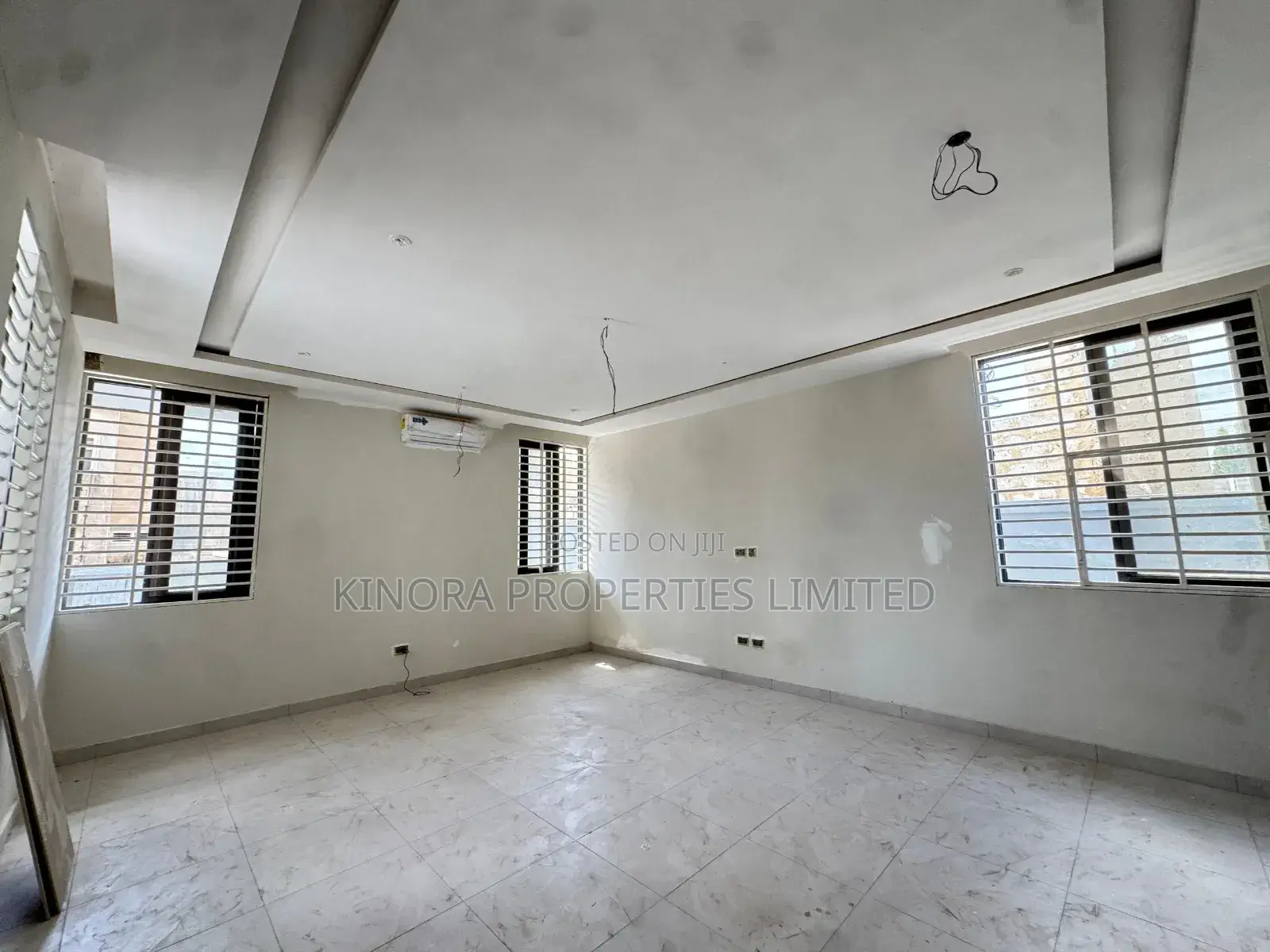 4bdrm Duplex in Davtraco Estate, American House for sale in American House