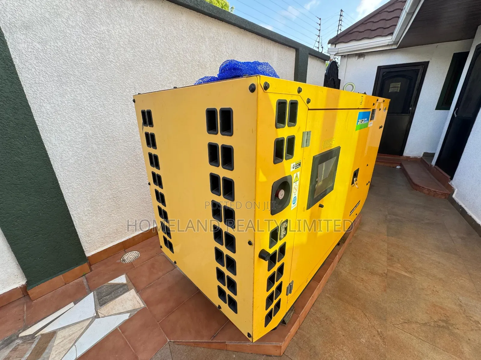 Furnished 7bdrm Apartment in East Legon Main, American House for rent in American House