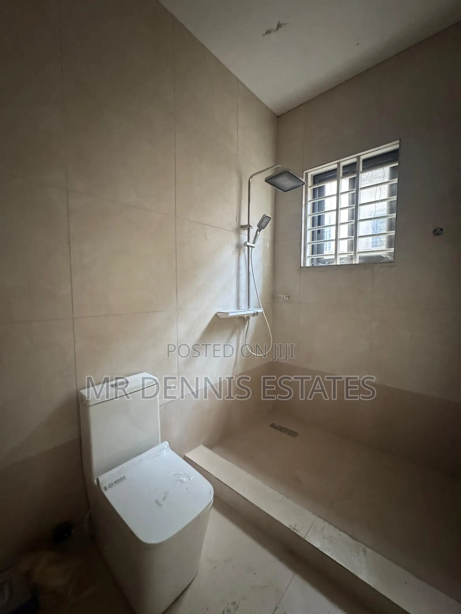 3bdrm House in Mr Dennis Estates, Pokuase for sale in Pokuase