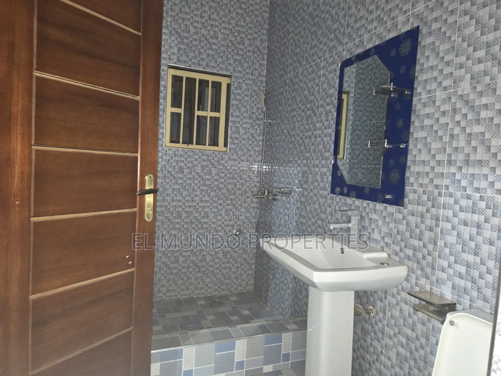 2bdrm Apartment in Ipt Denchembouso, Kumasi Metropolitan for rent in Kumasi Metropolitan