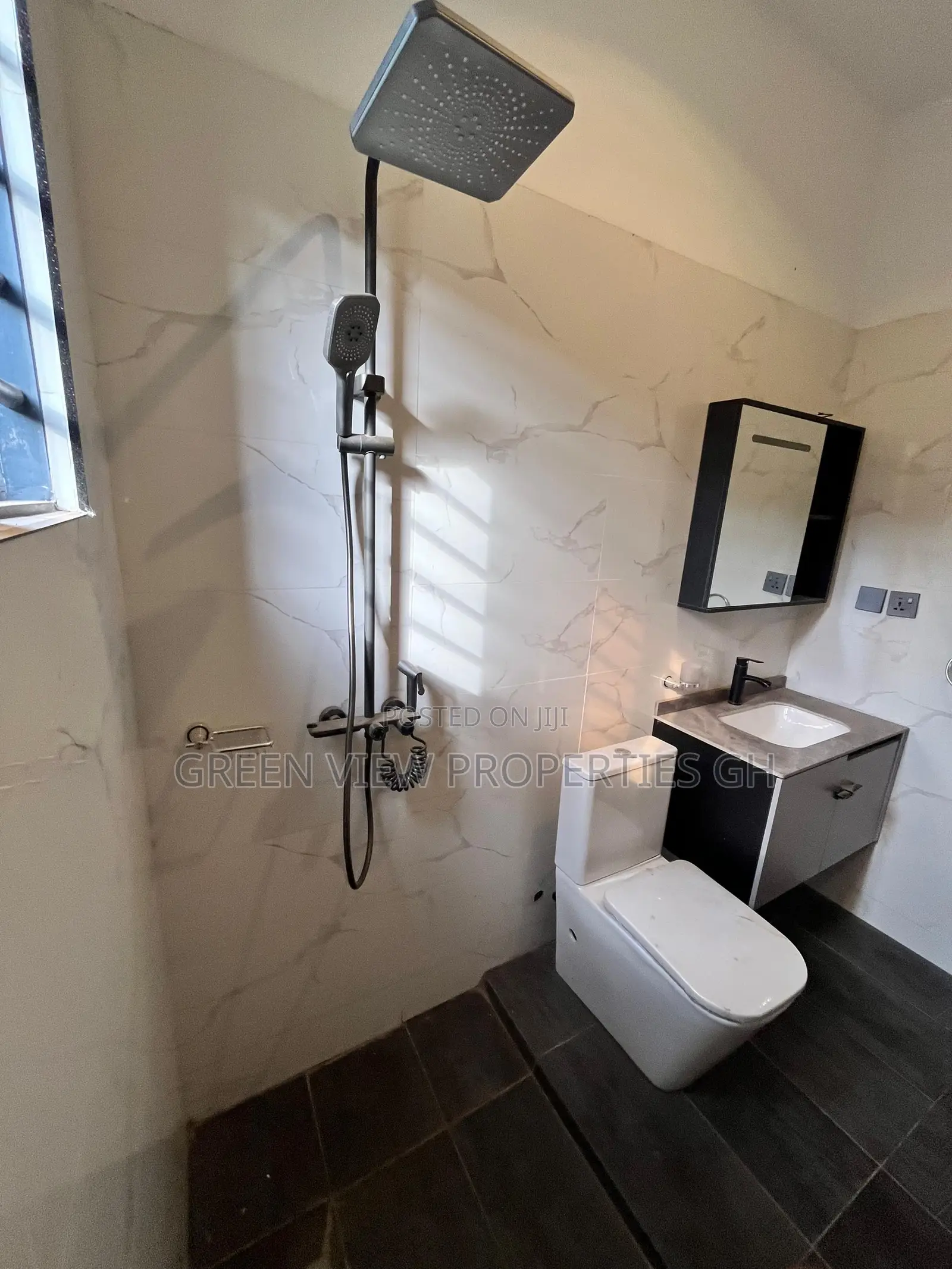 5bdrm House in Oyarifa for sale in Oyarifa