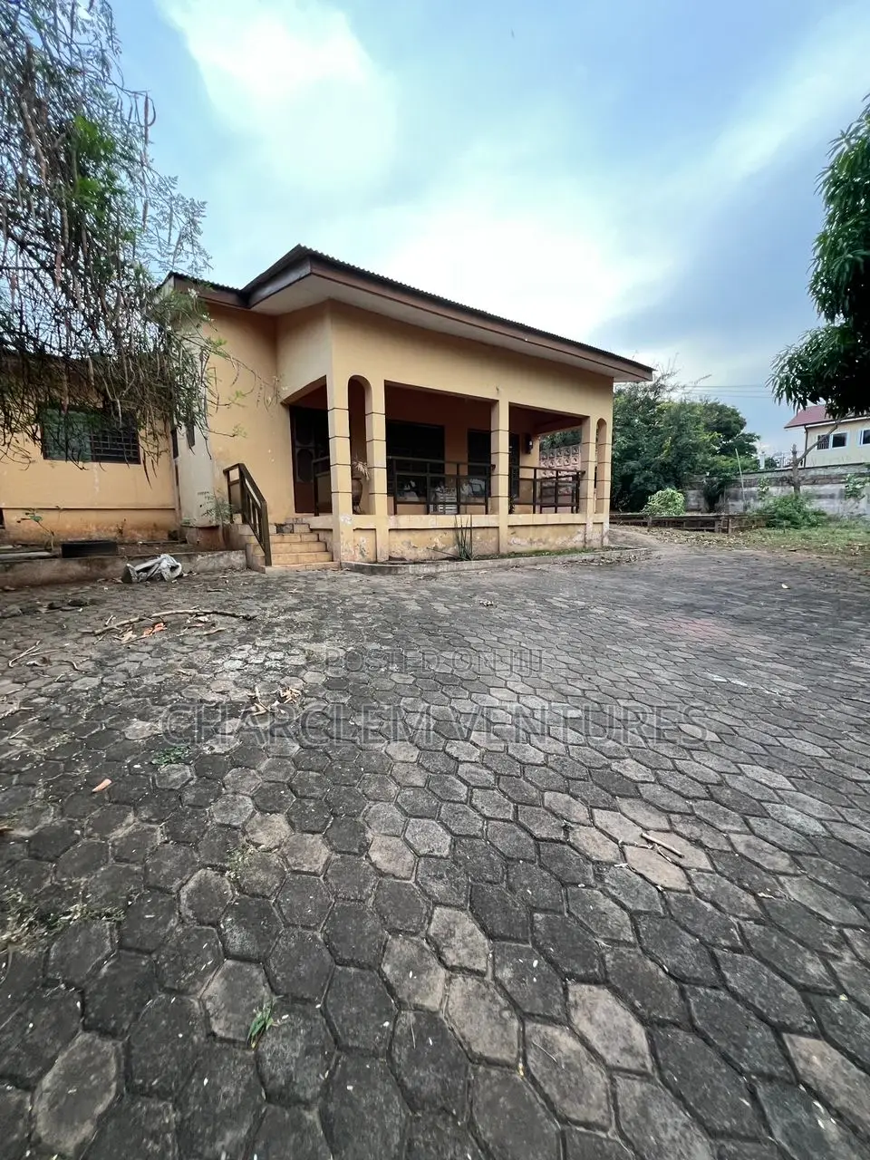 3bdrm House in Charclem Ventures, North Legon for sale in North Legon