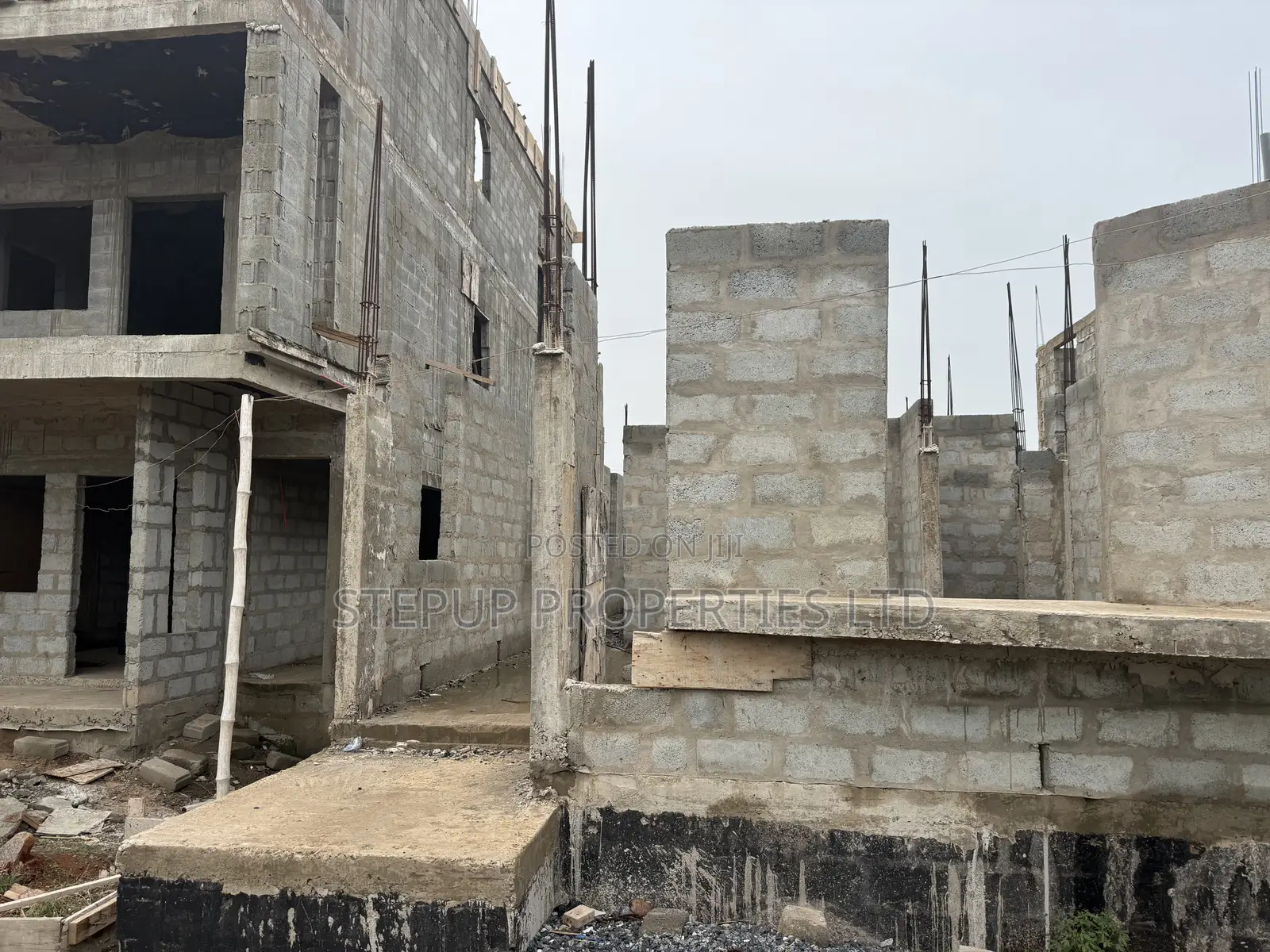 4bdrm House in Adenta, Housing Down for sale in Housing Down