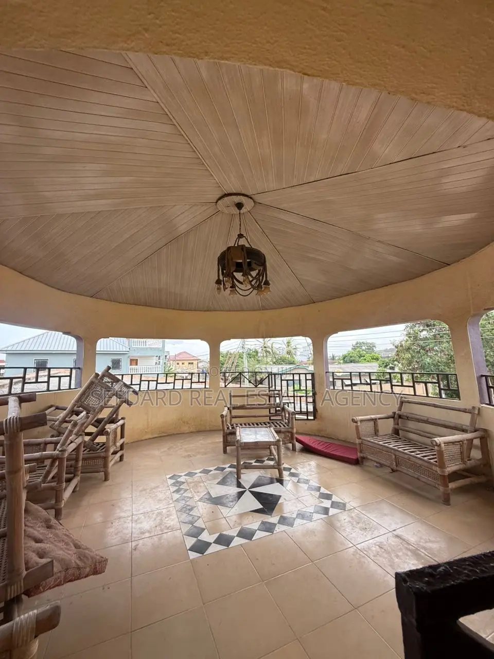Hot Cake Deal – Guest House for Sale in McCarthy Hill