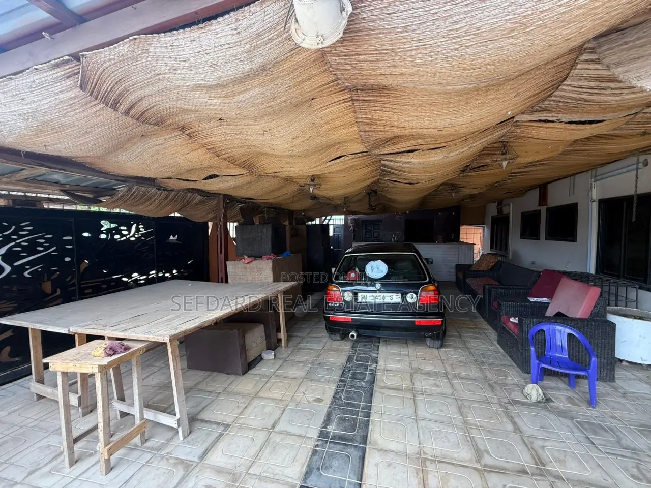 Hot Cake Deal – Guest House for Sale in McCarthy Hill