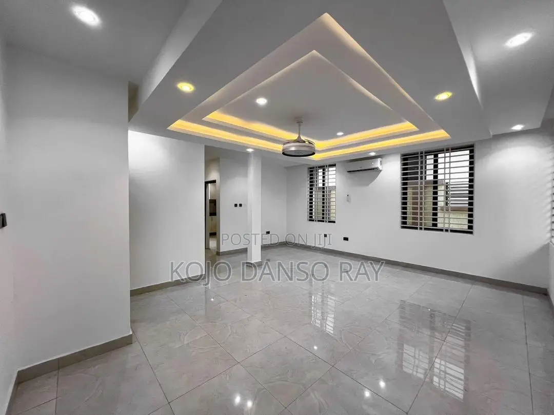 3bdrm House in Pandak Agency, Housing Down for rent in Housing Down