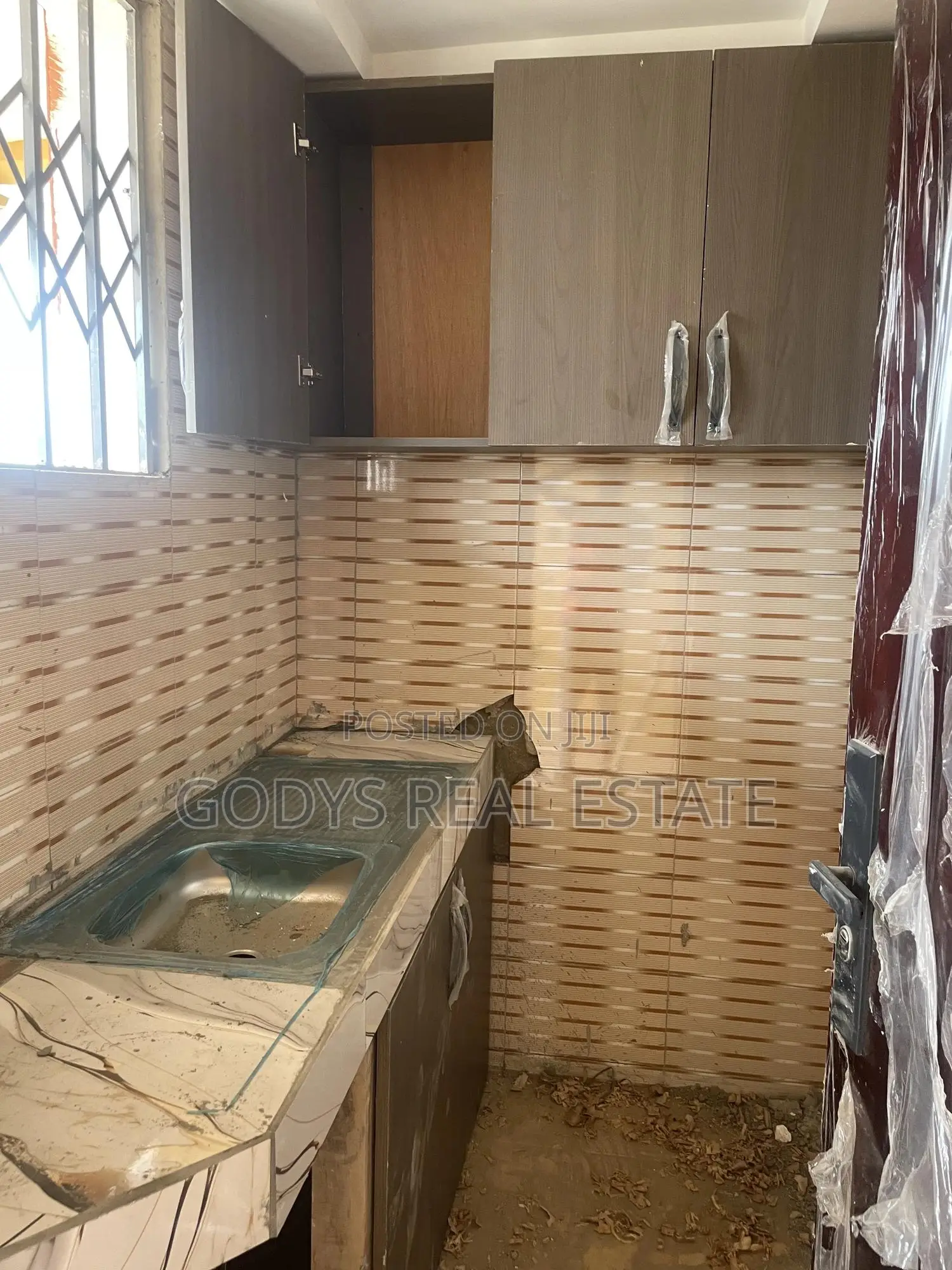 1bdrm Apartment in Nurses, Kasoa for rent in Kasoa