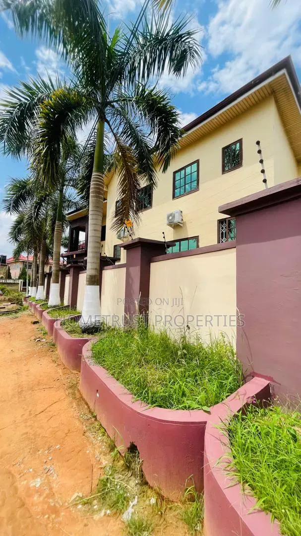 2bdrm Apartment in Pokuase Acp for rent in Pokuase
