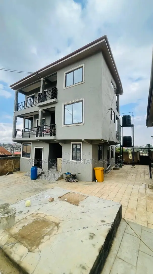 2bdrm Apartment in Sefdard Properties, Pokuase for rent in Pokuase