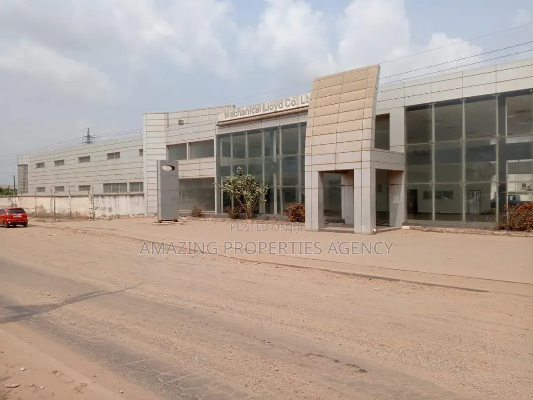 Premium Car Showroom Facility in Takoradi in Takoradi