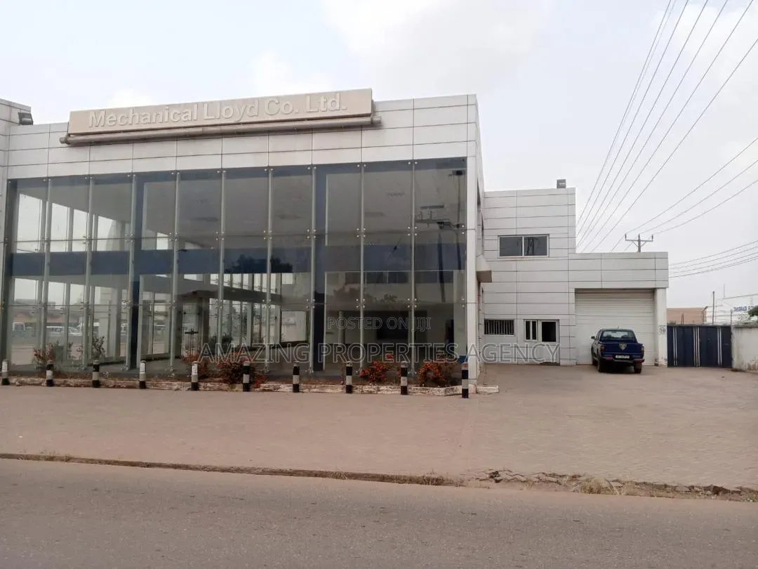 Premium Car Showroom Facility in Takoradi in Takoradi