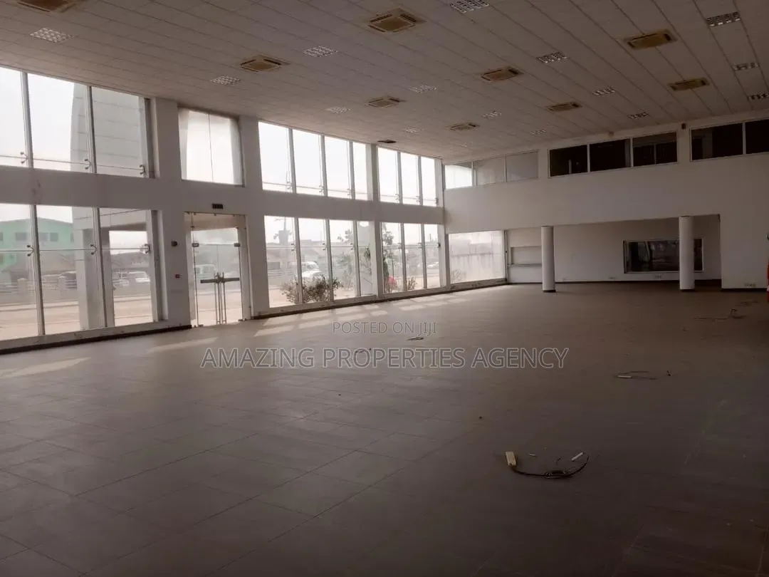 Premium Car Showroom Facility in Takoradi in Takoradi