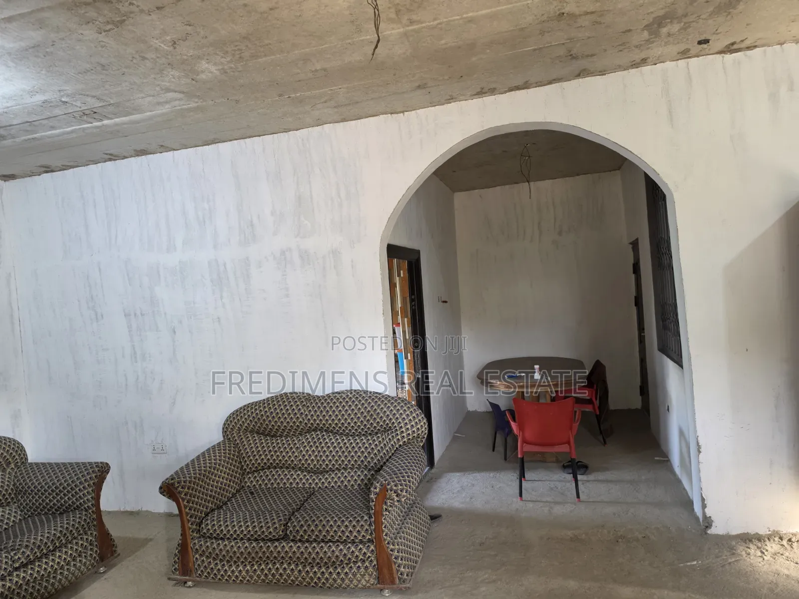 4bdrm Apartment in Fredimens Real, Afigya-Kwabre for sale in Afigya-Kwabre