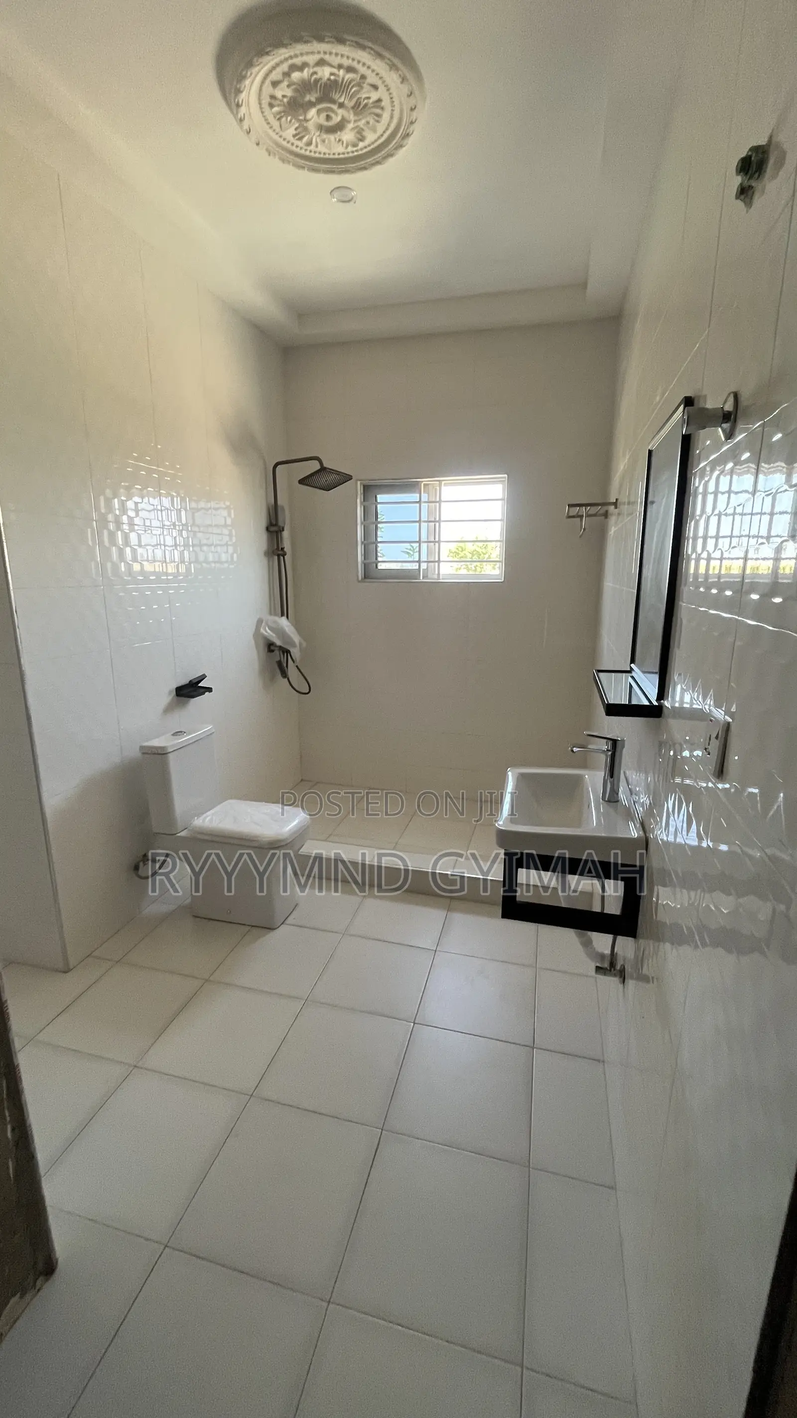 3bdrm House in Appolonia City for sale in Appolonia City