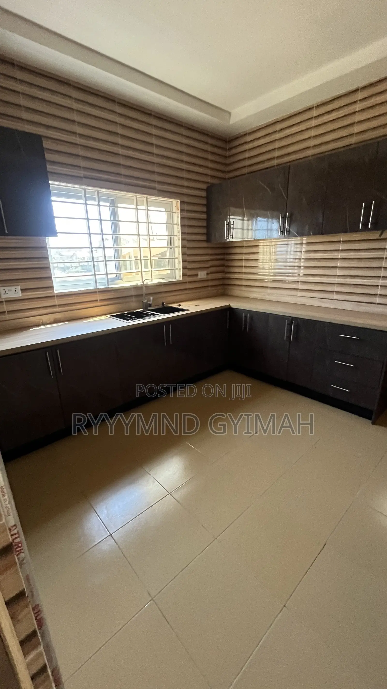 3bdrm House in Appolonia City for sale in Appolonia City