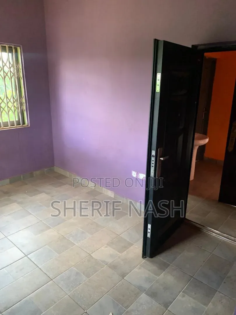 2bdrm Apartment in Ashiyie Fullani, Accra Metropolitan for rent in Accra Metropolitan