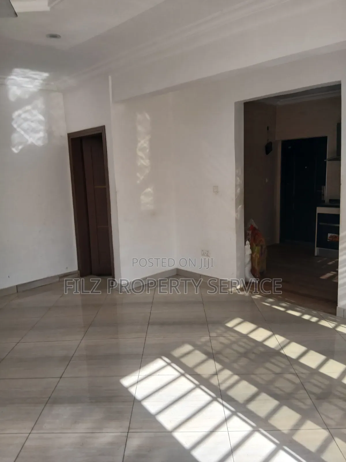 3bdrm Condo in Achimota, Overhead for rent in Overhead