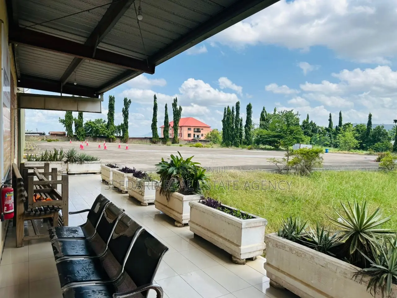 Quick Sale/– Warehouse On 5 Acres in Pokuase