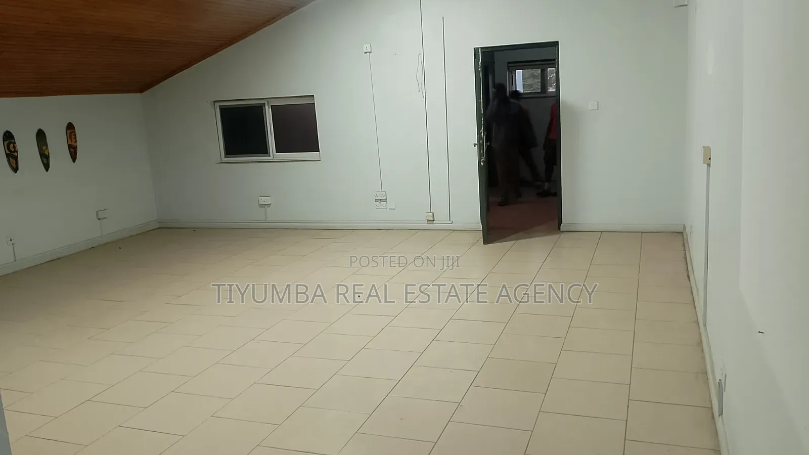 10 Bedroom House for Rent as Commercial Space. in American House
