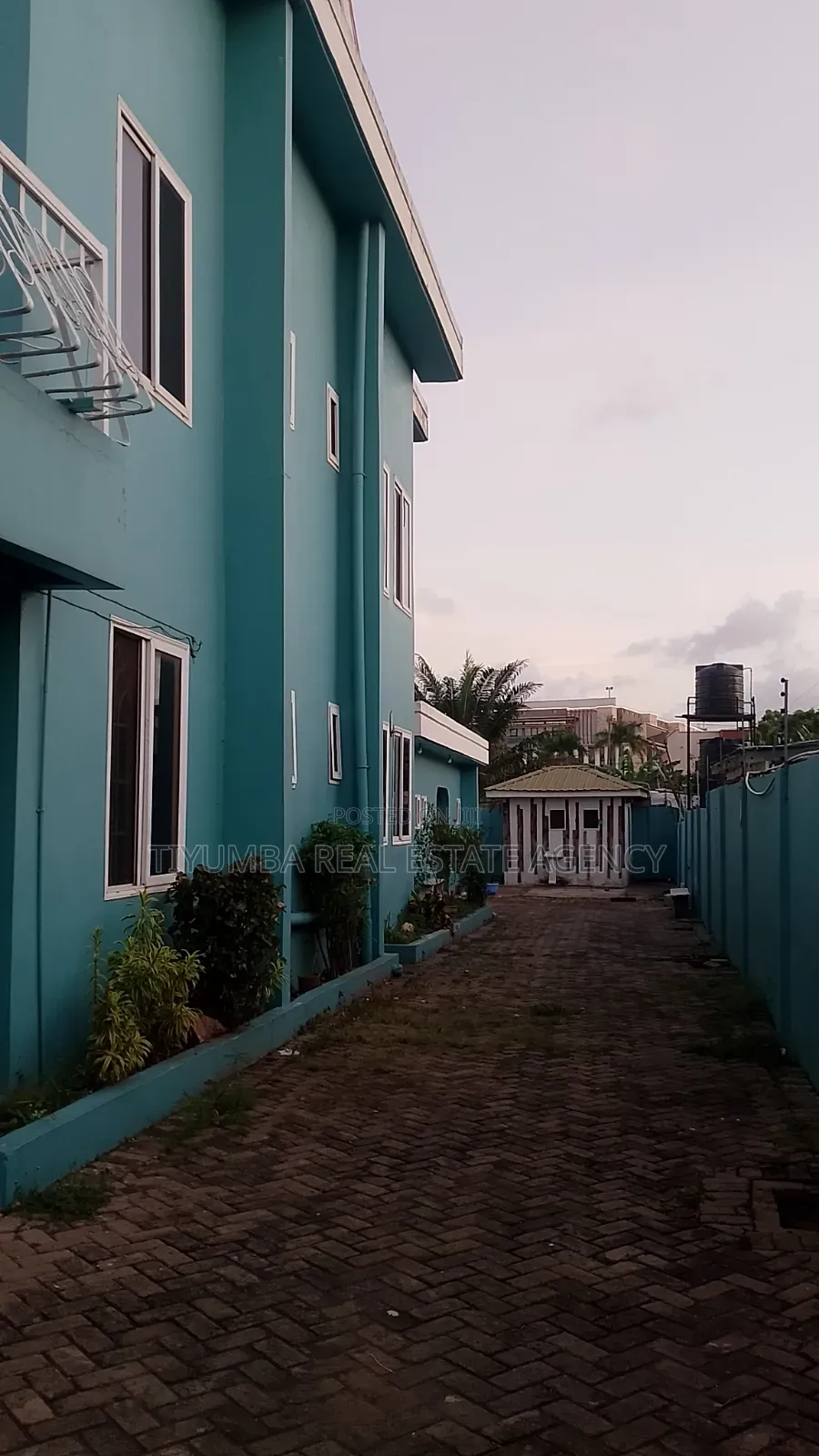 10 Bedroom House for Rent as Commercial Space. in American House