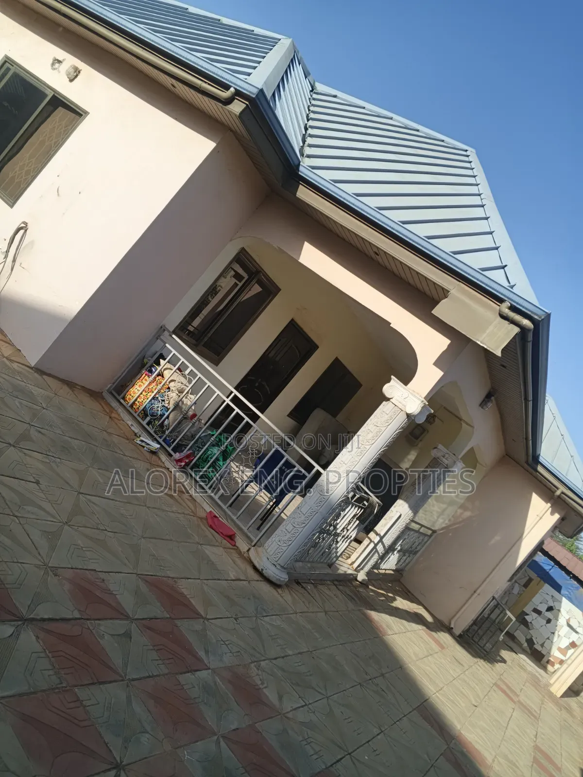 4bdrm House in Oyarifa, Ghana Flag for rent in Ghana Flag