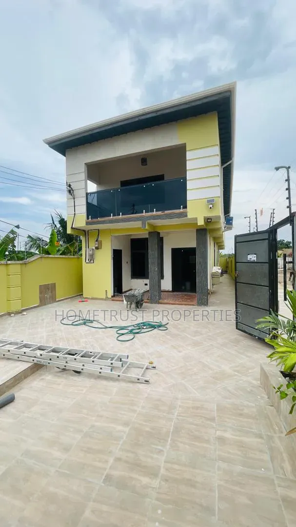 3bdrm Duplex in Amasaman 3 Junction for sale in Amasaman