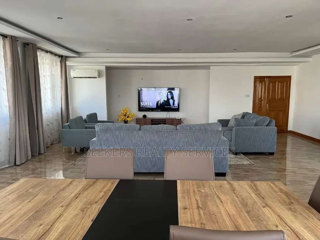 Furnished 3bdrm Apartment in Seekers Realty, Oxford Street for rent in Oxford Street
