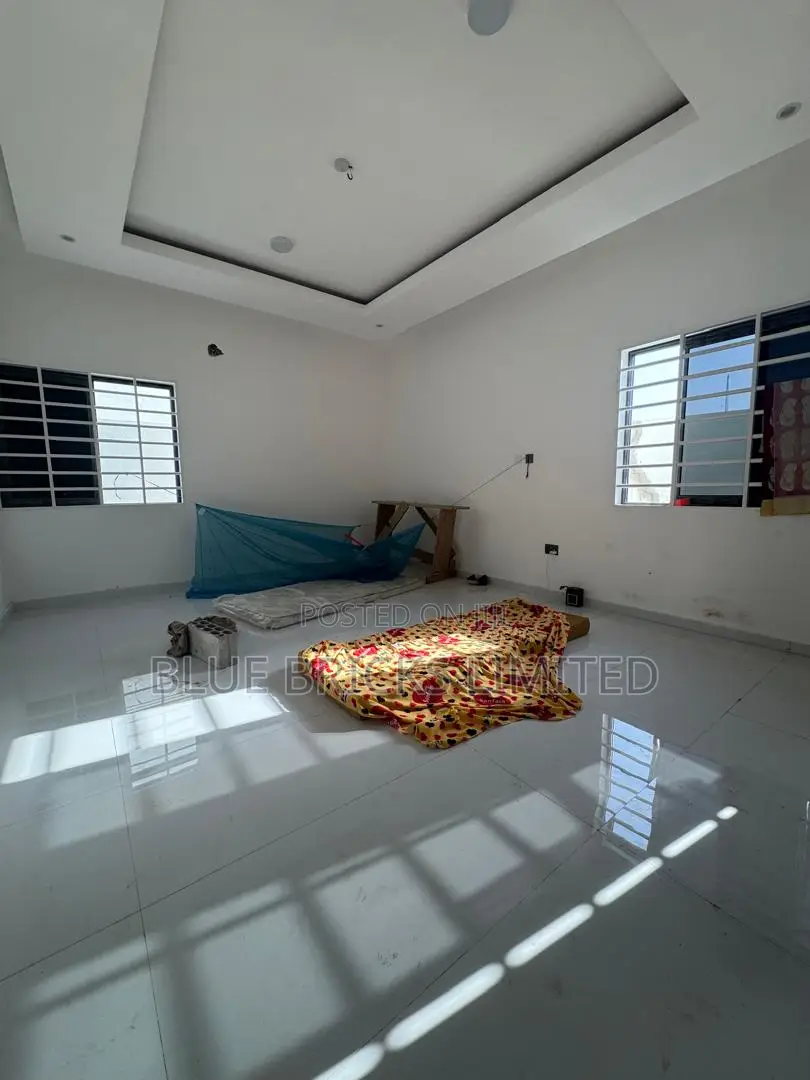 3bdrm House in Spintex, Manet Court for sale in Manet Court