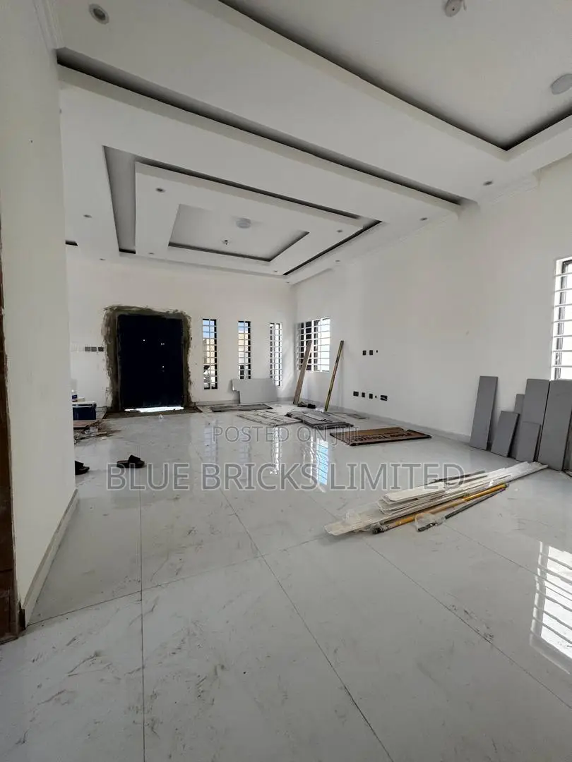 3bdrm House in Spintex, Manet Court for sale in Manet Court