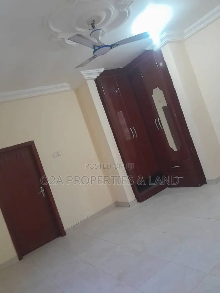 2bdrm Apartment in Ghana Flag for rent in Ghana Flag