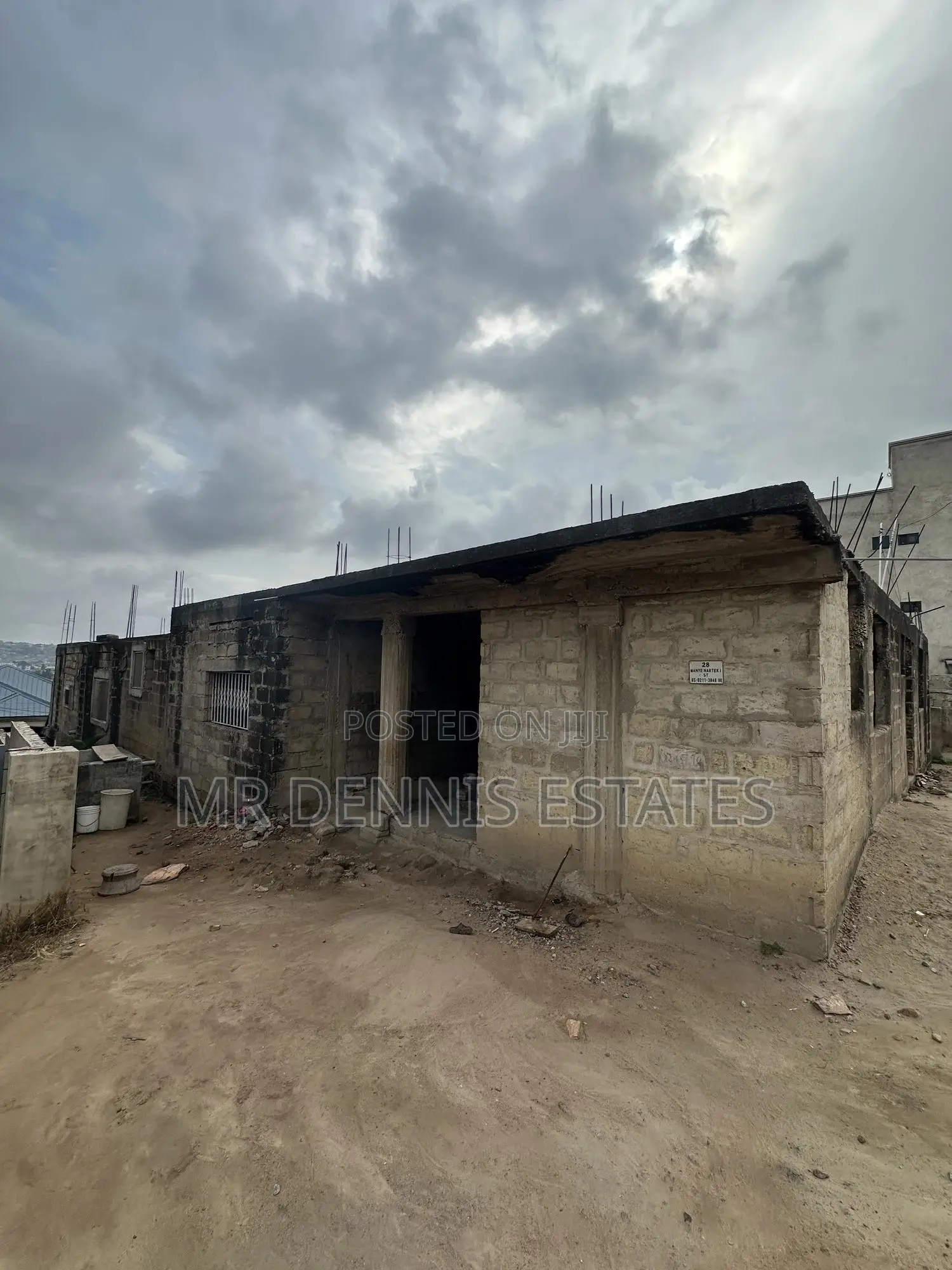 9bdrm Apartment in Mr Dennis Estates, Old Barrier for sale in Old Barrier