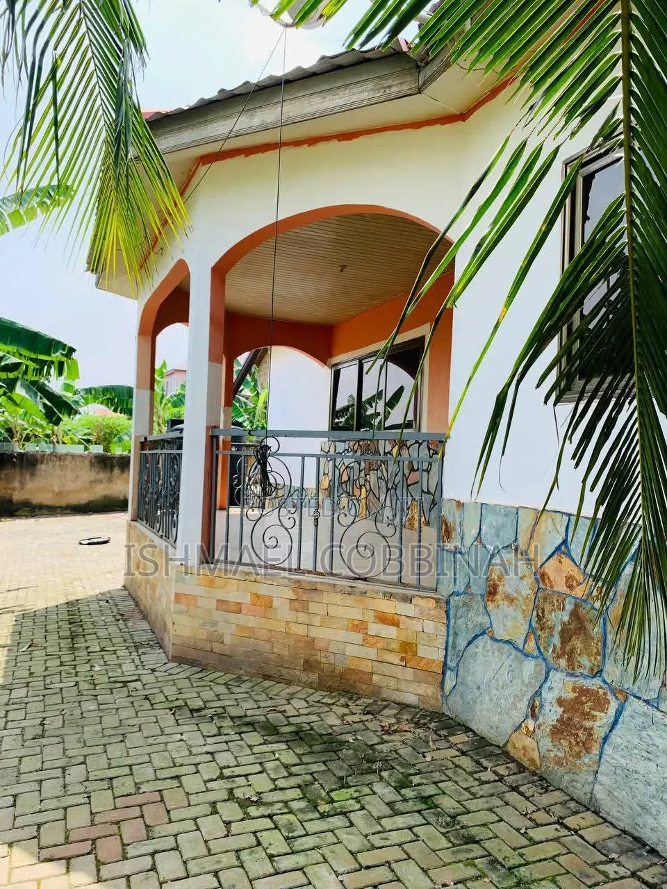 5bdrm House in Ishmit Housing Hub, Pentecost for sale in Pentecost