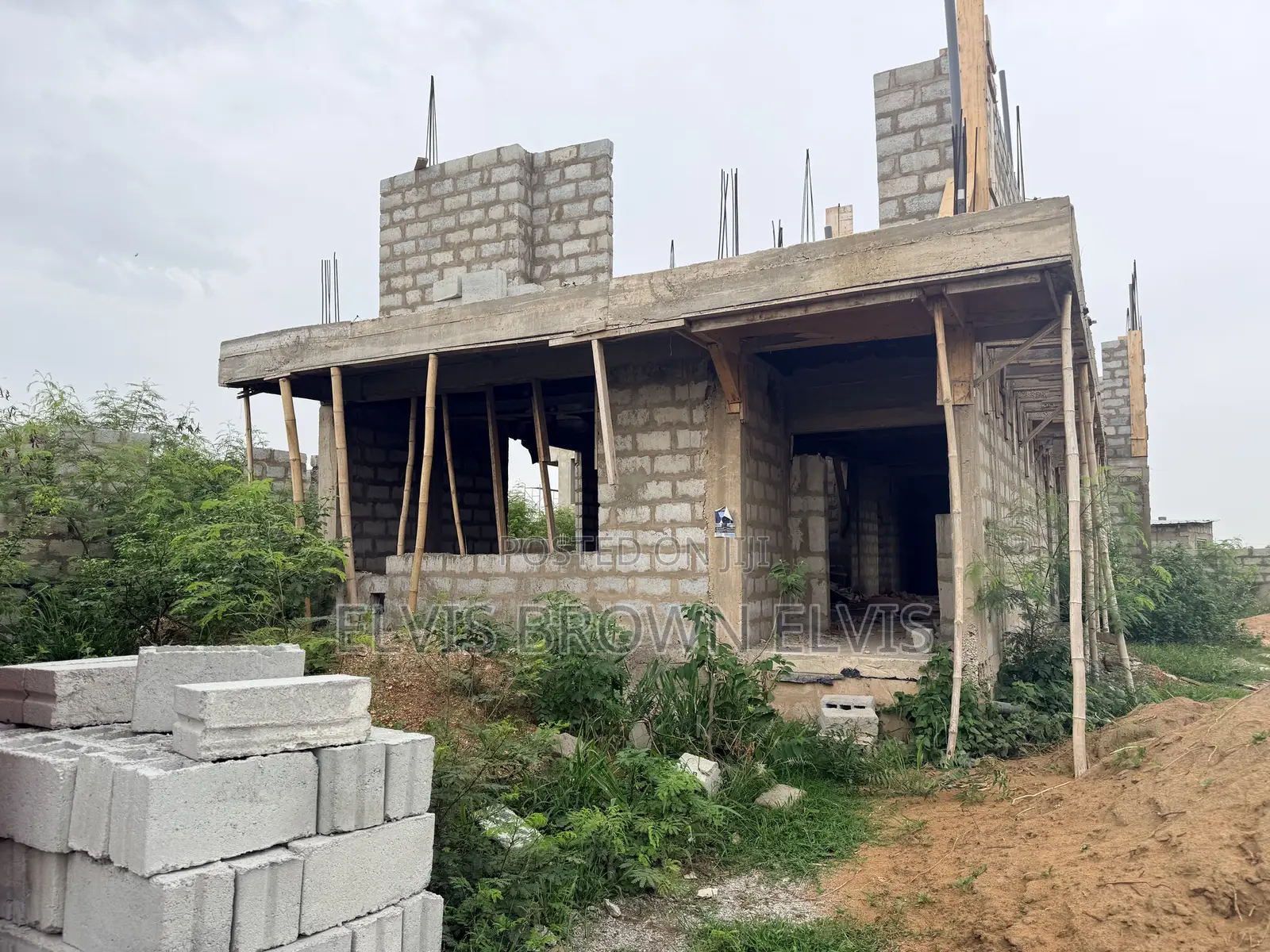 3bdrm Duplex in West Trasacco Or, Nmai-Dzorn for sale in Nmai-Dzorn