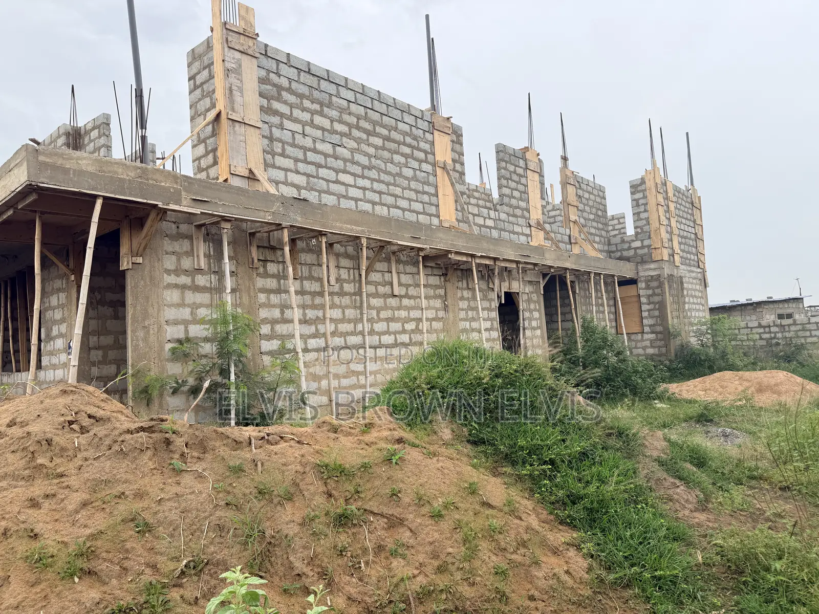 3bdrm Duplex in West Trasacco Or, Nmai-Dzorn for sale in Nmai-Dzorn