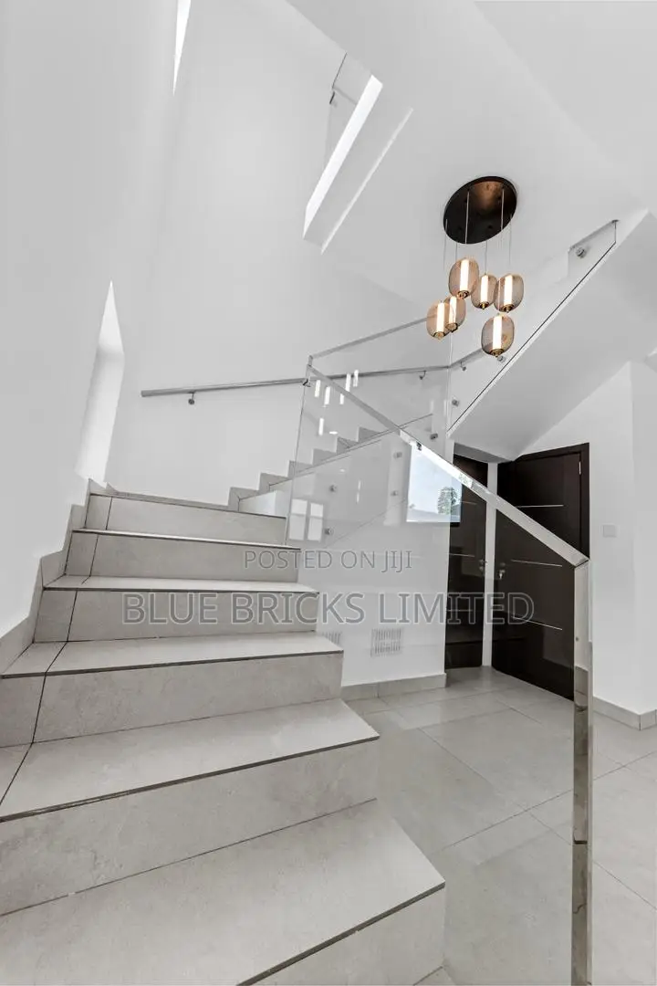 3bdrm House in Adenta, Barrier for sale in Barrier