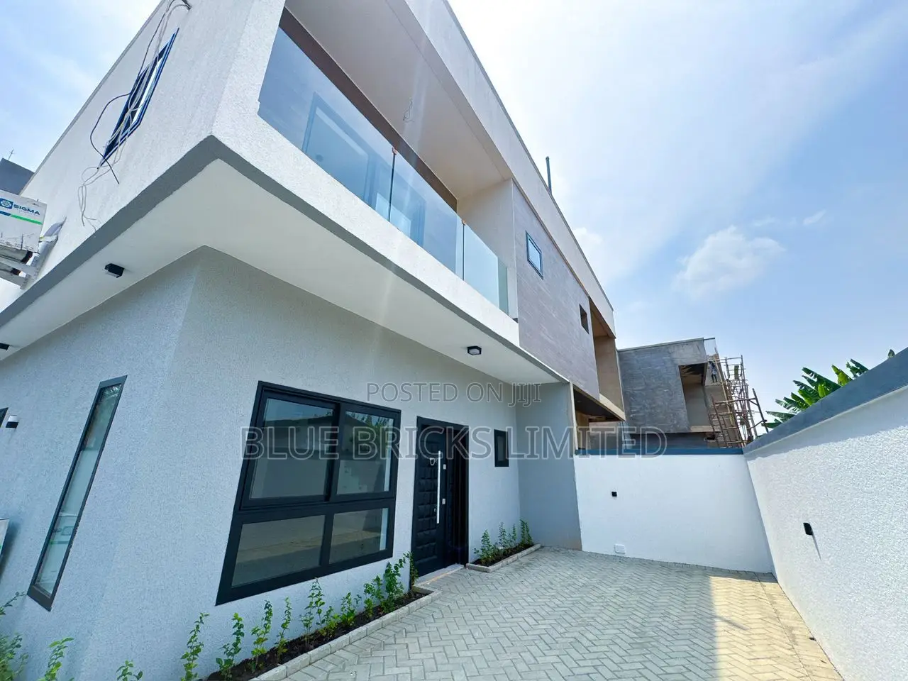 3bdrm House in Adenta, Barrier for sale in Barrier