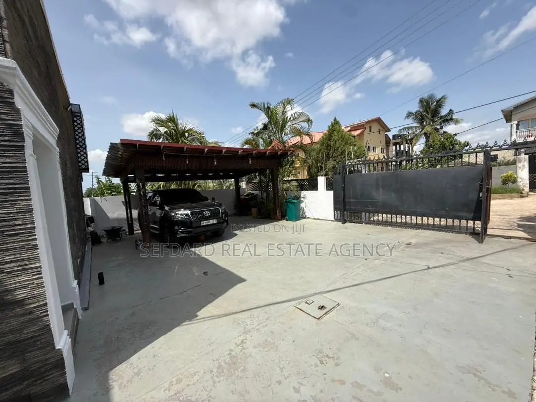 3bdrm House in Sefdard Properties, Kwabenya for sale in Kwabenya