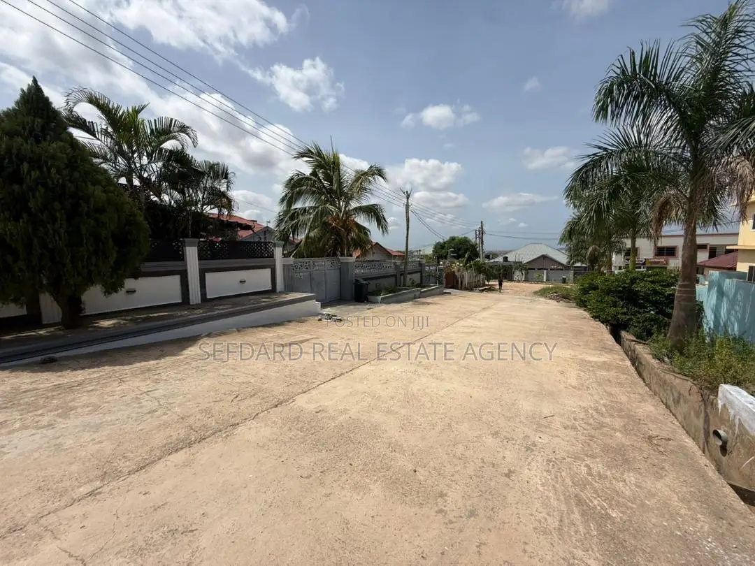 3bdrm House in Sefdard Properties, Kwabenya for sale in Kwabenya