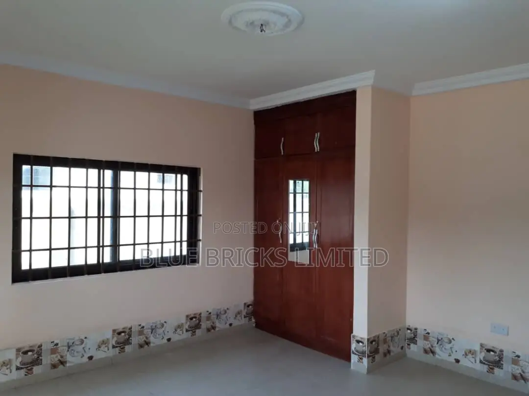 3bdrm House in Royal Senchi, Asuogyaman for sale in Asuogyaman