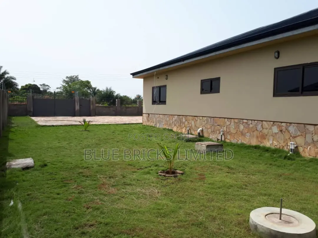 3bdrm House in Royal Senchi, Asuogyaman for sale in Asuogyaman
